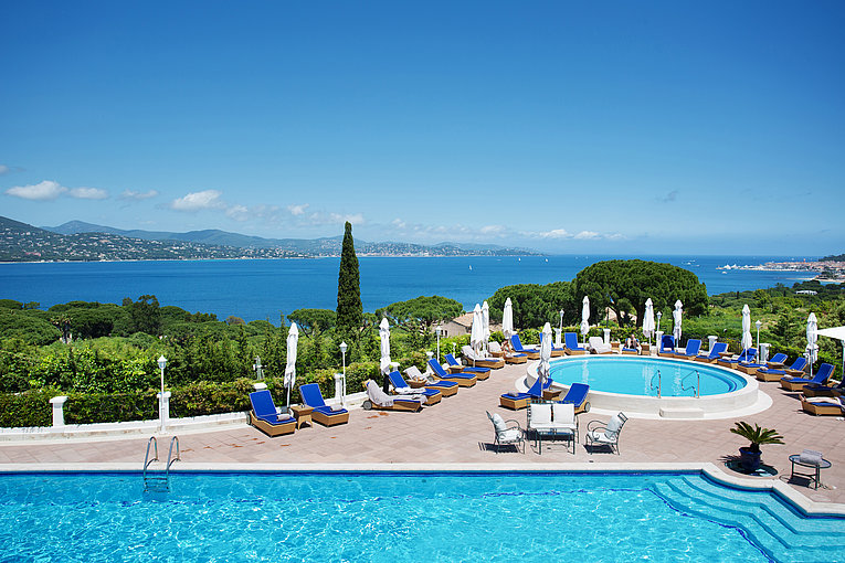 Althoff Villa Belrose in St. Tropez Pool mit Meerblick