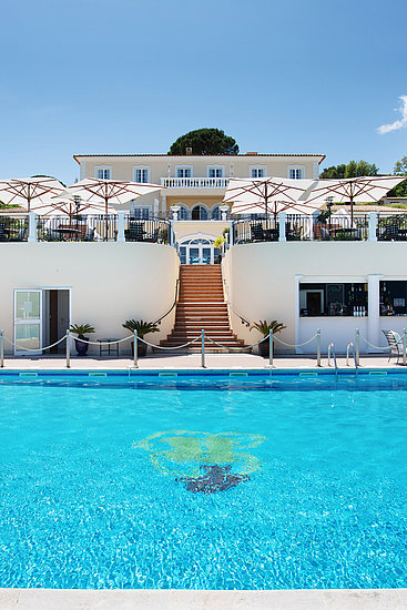 Althoff Villa Belrose in St. Tropez Aussenansicht Pool Restaurant Le Petit Belrose