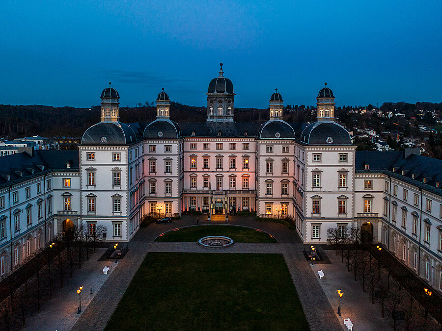 Althoff Grandhotel Schloss Bensberg Außenansicht aus der Luft