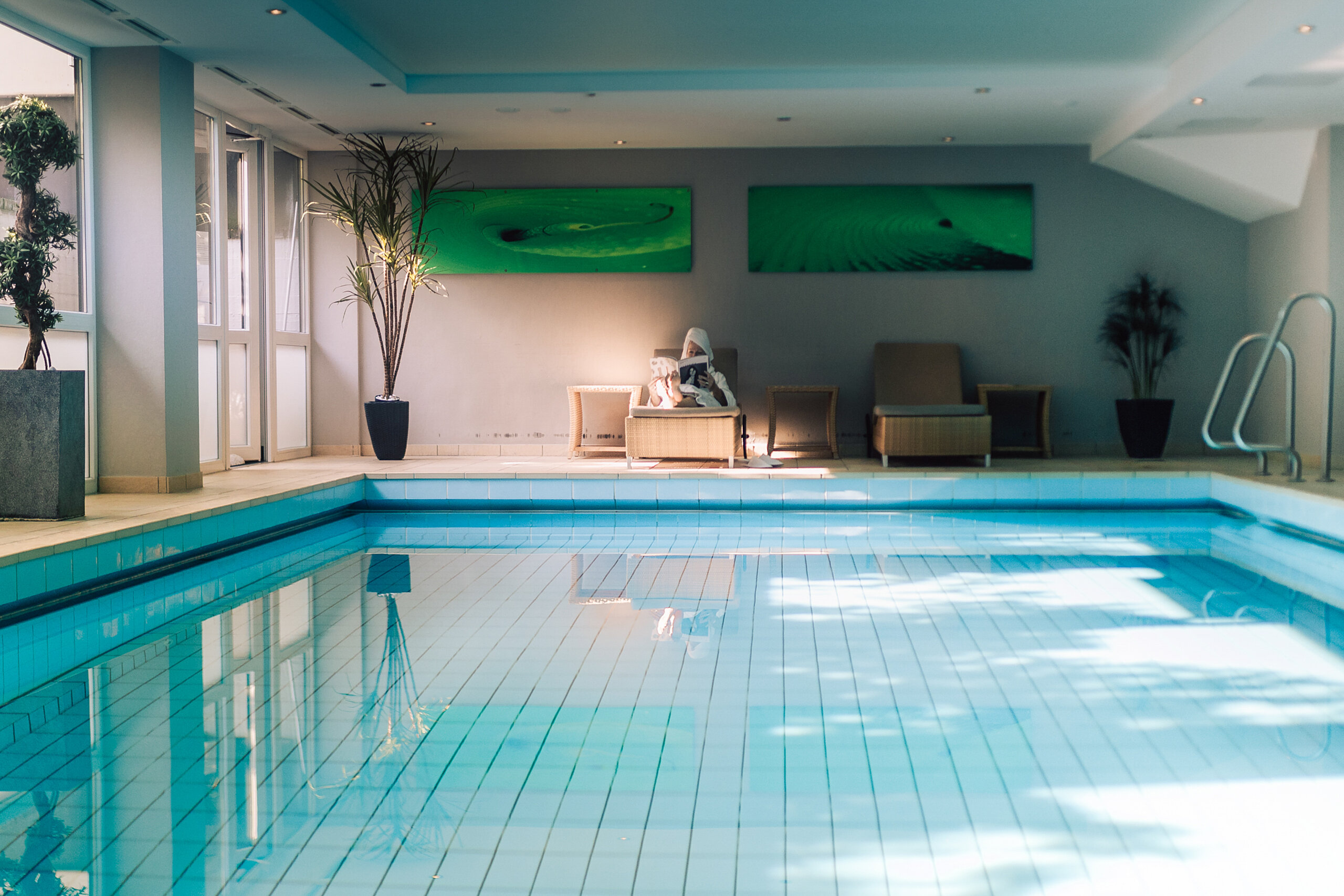 Swimmingpool im Althoff Hotel Fürstenhof